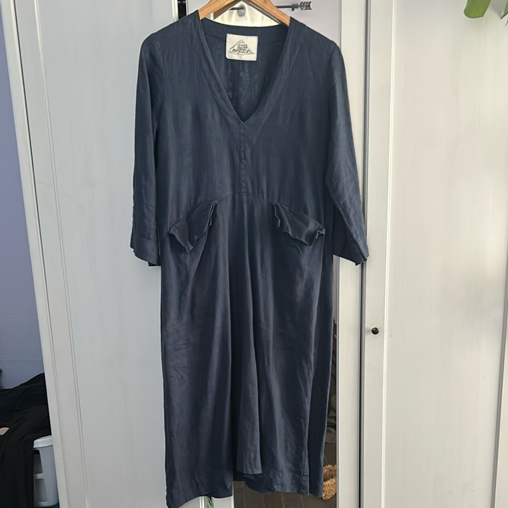 Navy V-Neck Midi Dress